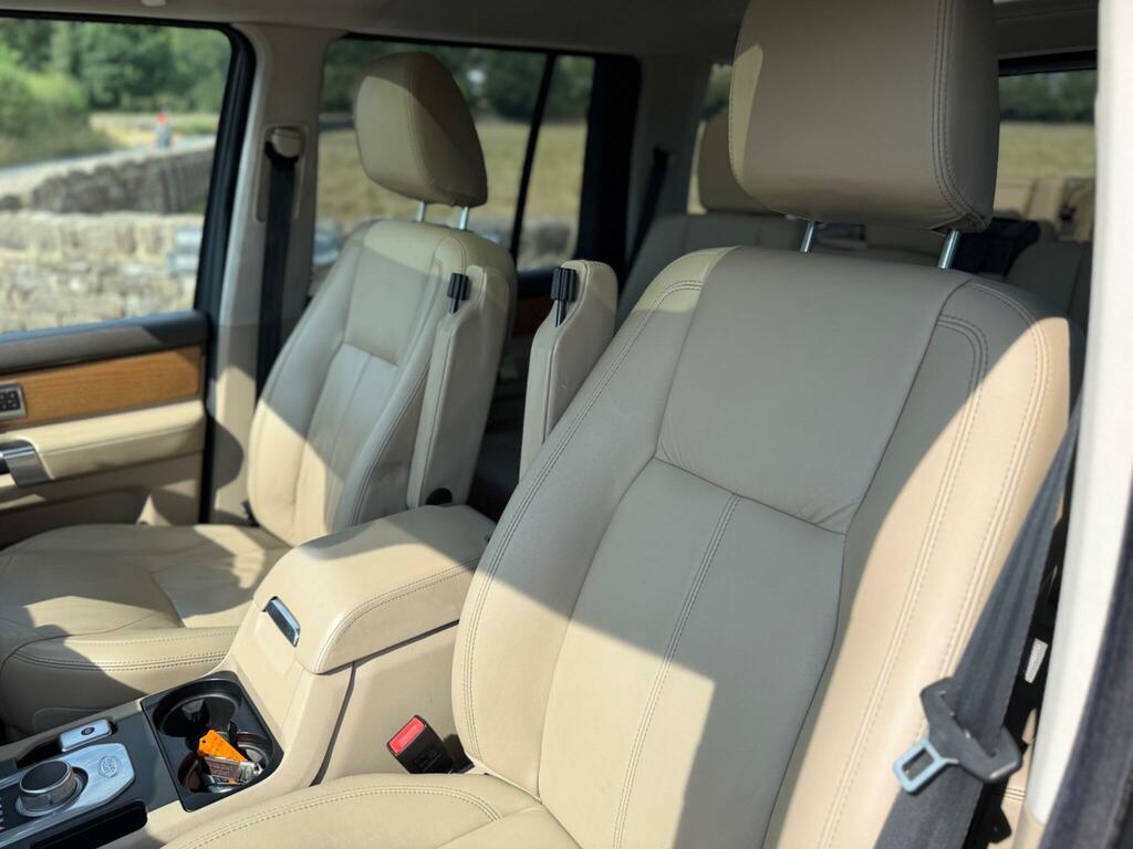 Land Rover Discovery 4 4 3.0 Grey #45