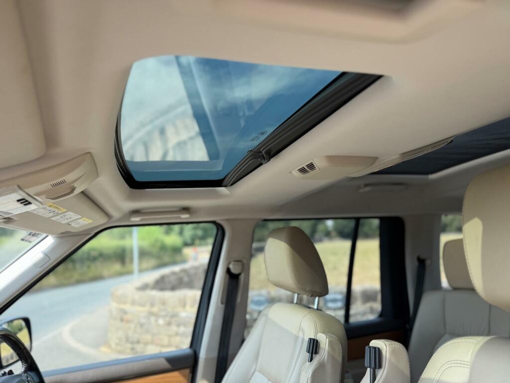 Land Rover Discovery 4 4 3.0 Grey #43