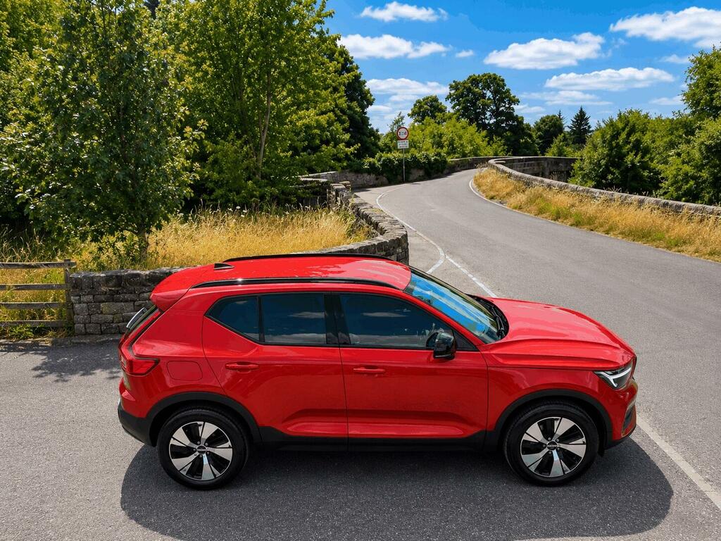 Volvo XC40 1.5H T4 Recharge 10.7Kwh Plus Euro 6 Ss Red #5
