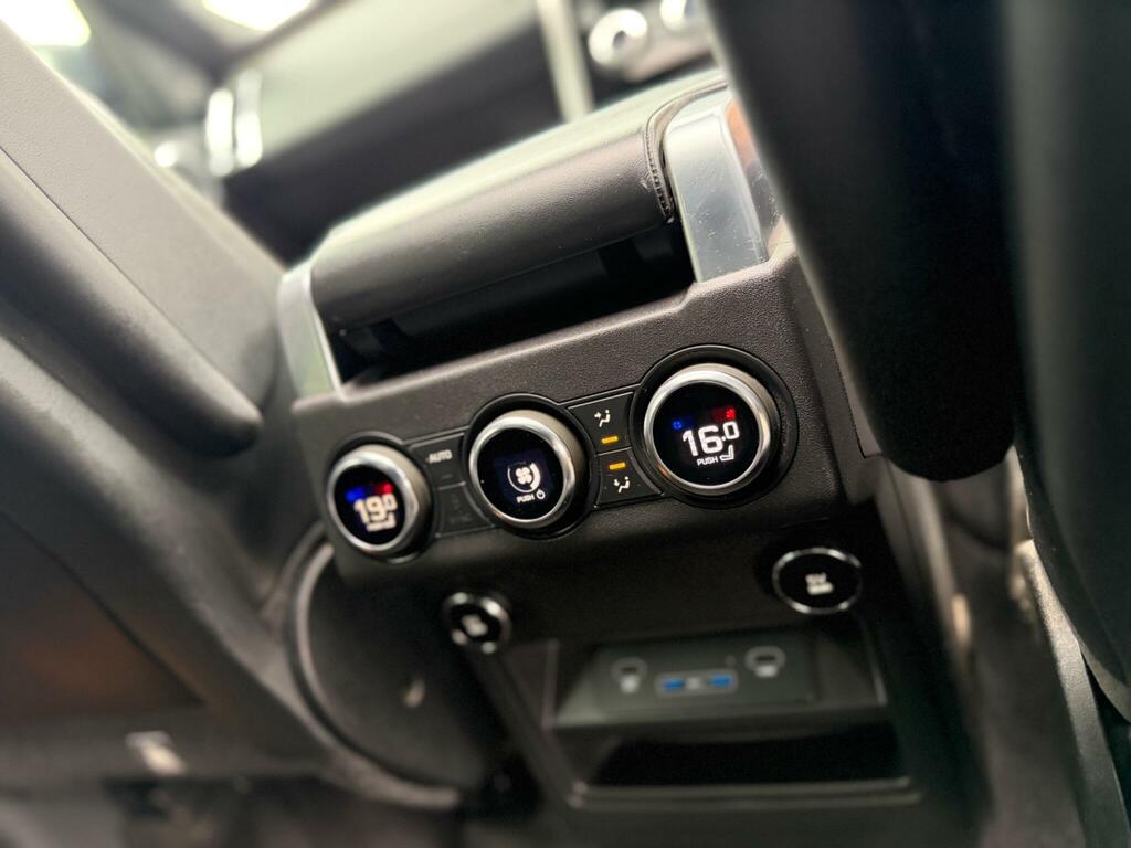 Land Rover Discovery Suv Blue #28