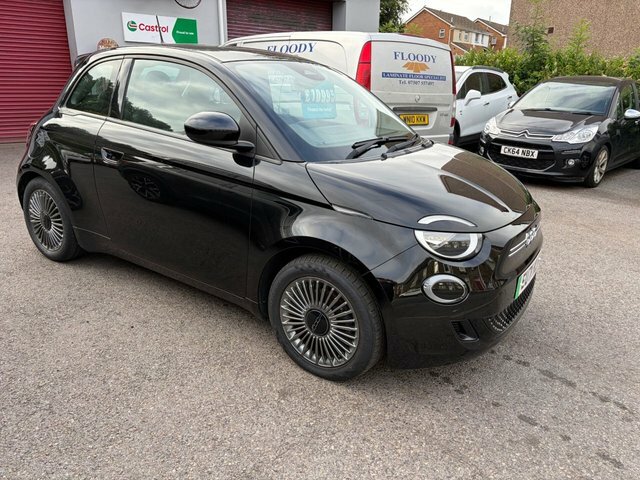 Fiat 500E 42Kwh Passion Hatchback 118 Ps Black
