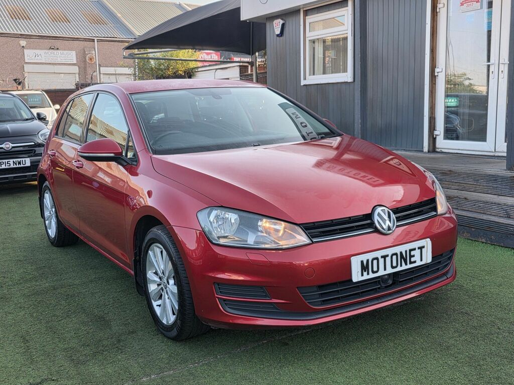 Volkswagen Golf 1.6 Tdi Bluemotion Tech Se Hatchback Ma Red