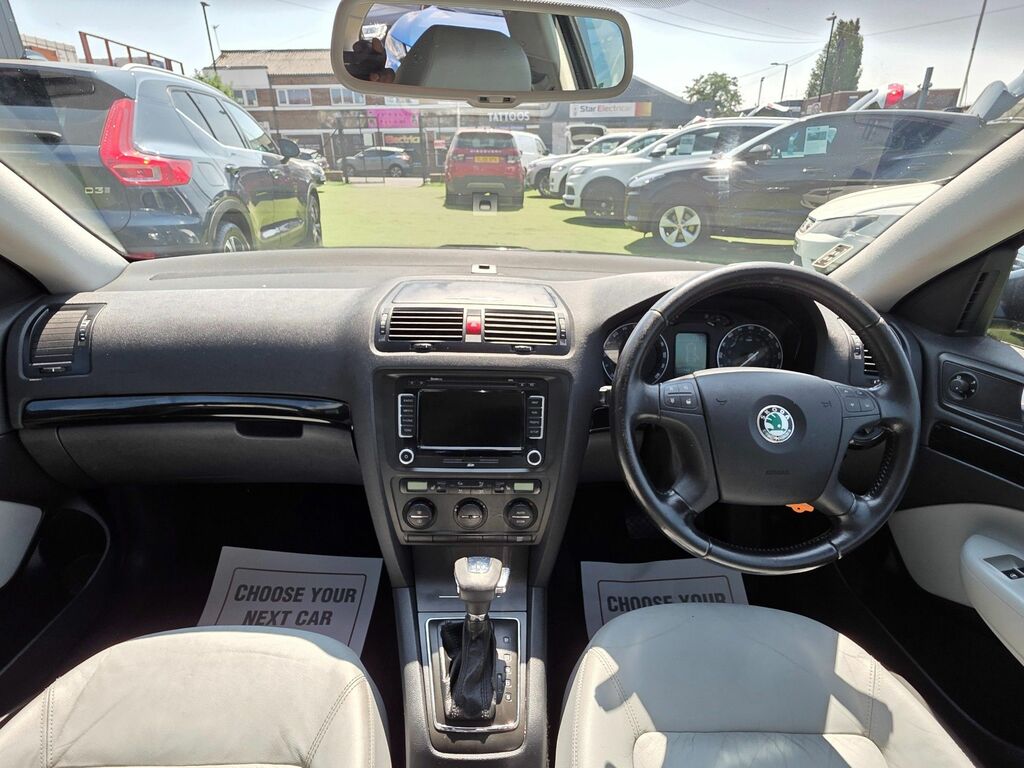 Skoda Octavia Elegance #24