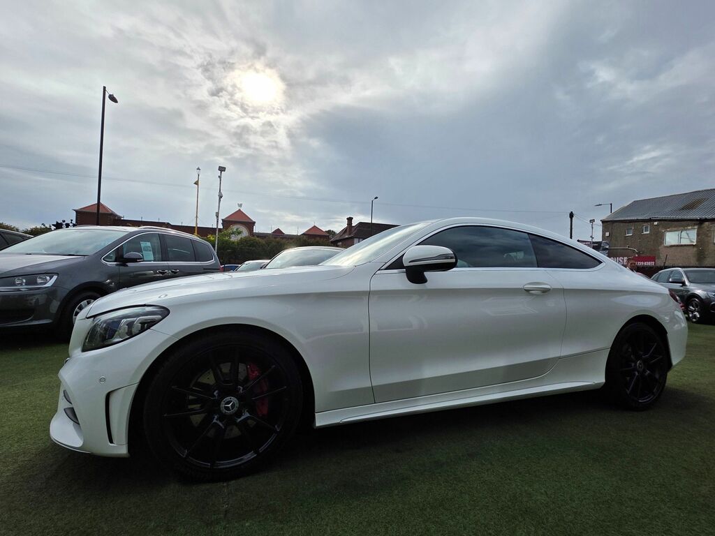 Mercedes-Benz C Class 2.0 C300d Amg Line Premium Coupe White #6