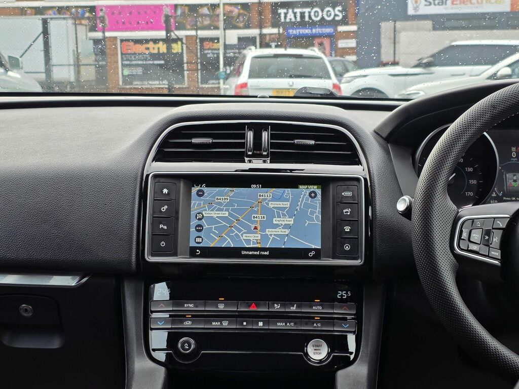 Jaguar F-Pace 2.0 D180 Prestige Suv Awd Euro 6 White #2