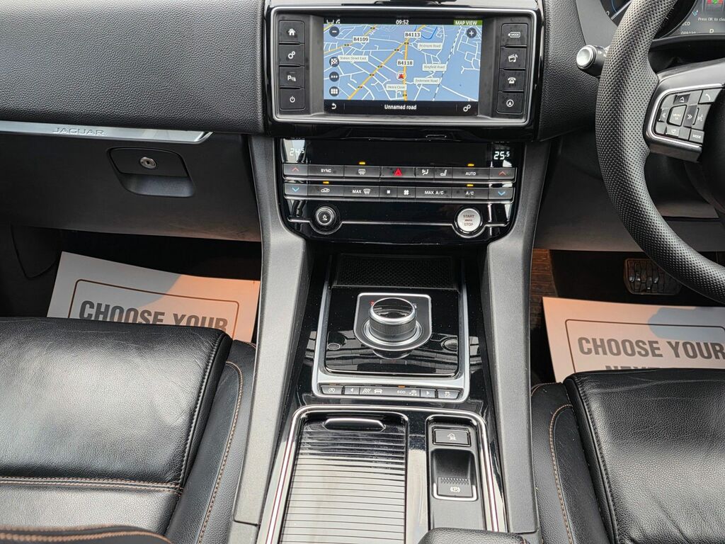 Jaguar F-Pace 2.0 D180 Prestige Suv Awd Euro 6 White #5