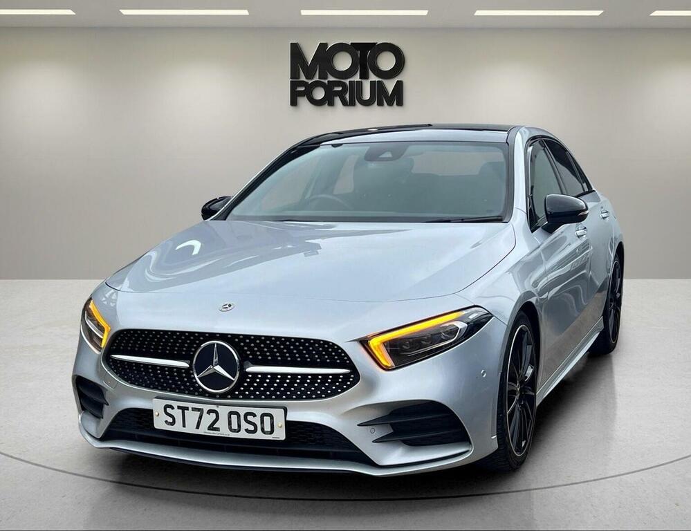 Mercedes-Benz A Class 2.0 A180d Amg Line Night Edition Premium Plus 8G Silver