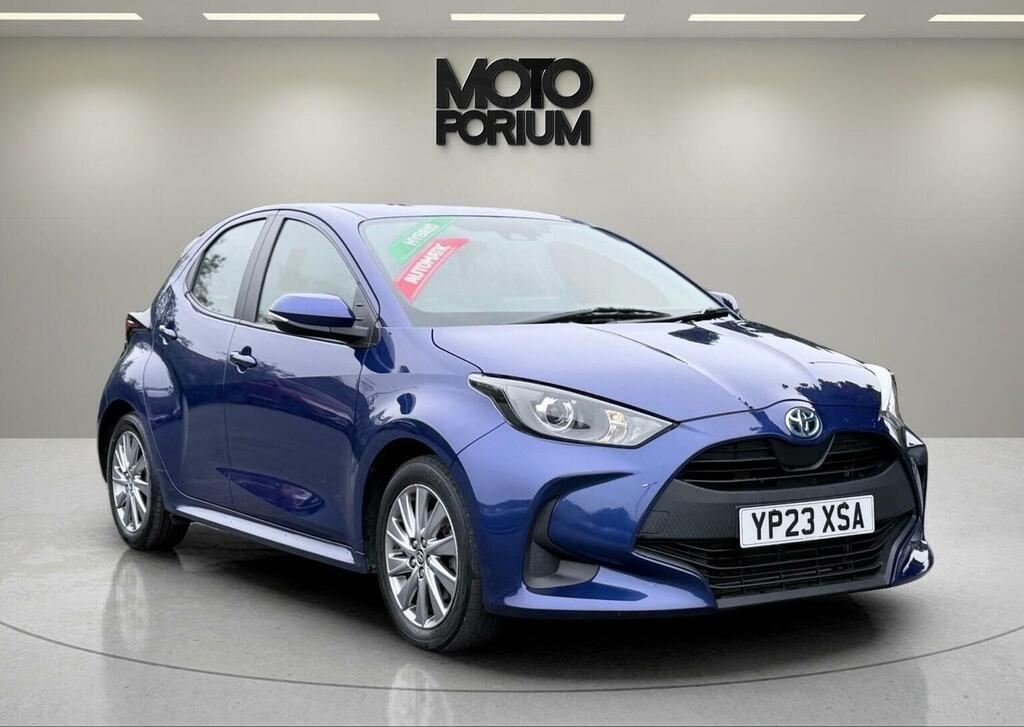 Toyota Yaris Hatchback 1.5 Vvt-h Icon E-cvt Euro 6 Ss 2 Blue