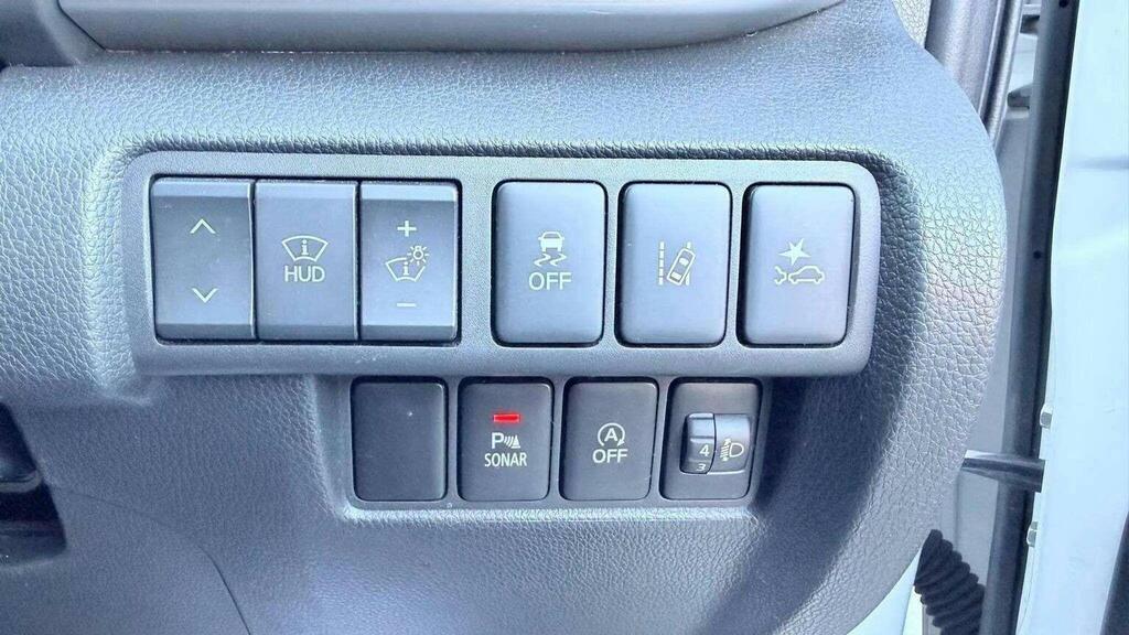Mitsubishi Eclipse Cross 1.5 4 Cvt 4Wd White #23