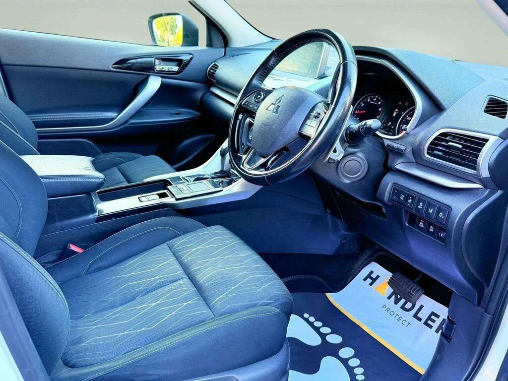 Mitsubishi Eclipse Cross 1.5 4 Cvt 4Wd White #16