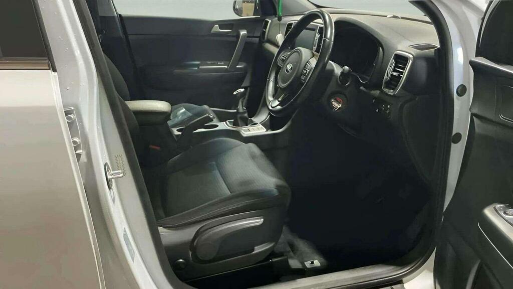 Kia Sportage 1.7 Crdi 2 Euro 6 Ss White #5