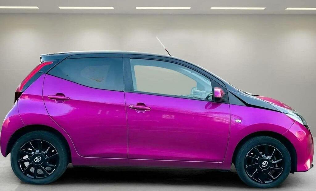 Toyota Aygo 1.0 Vvt-i X-cite Euro 6 Purple #4