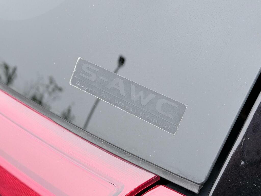 Mitsubishi Outlander 2.4 Phev Design White #48