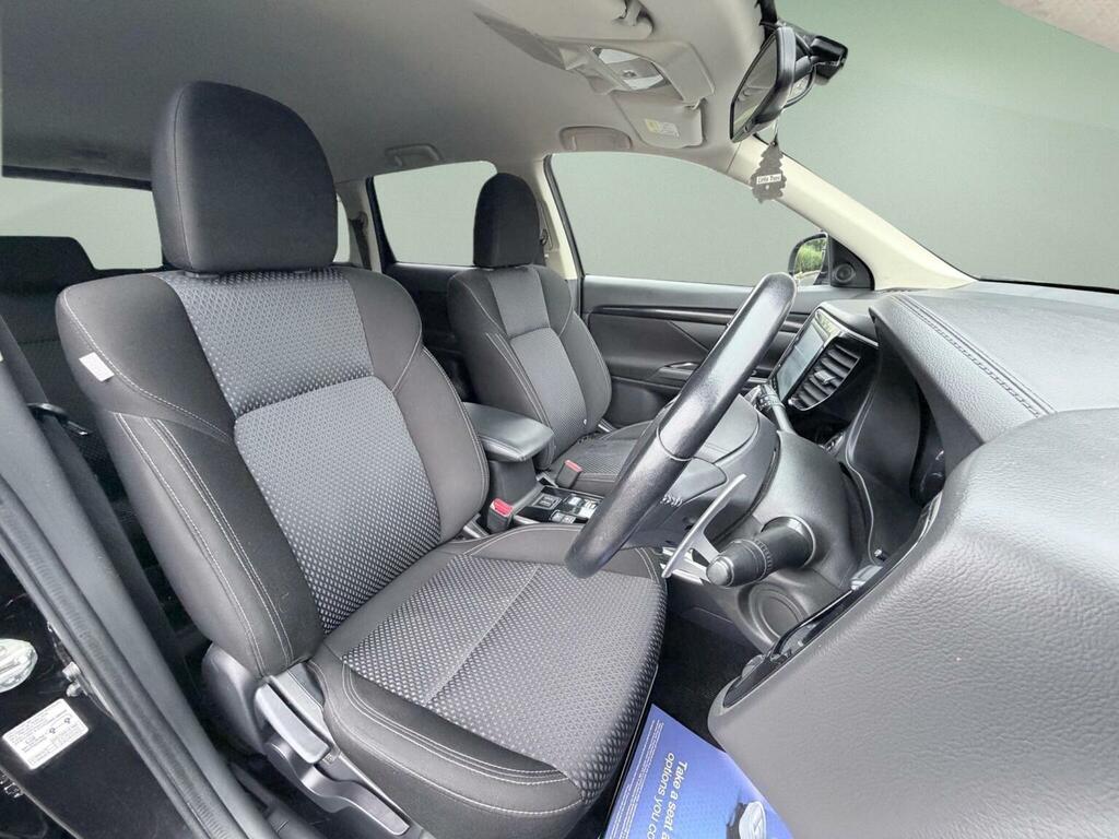 Mitsubishi Outlander 2.4 Phev Design White #21