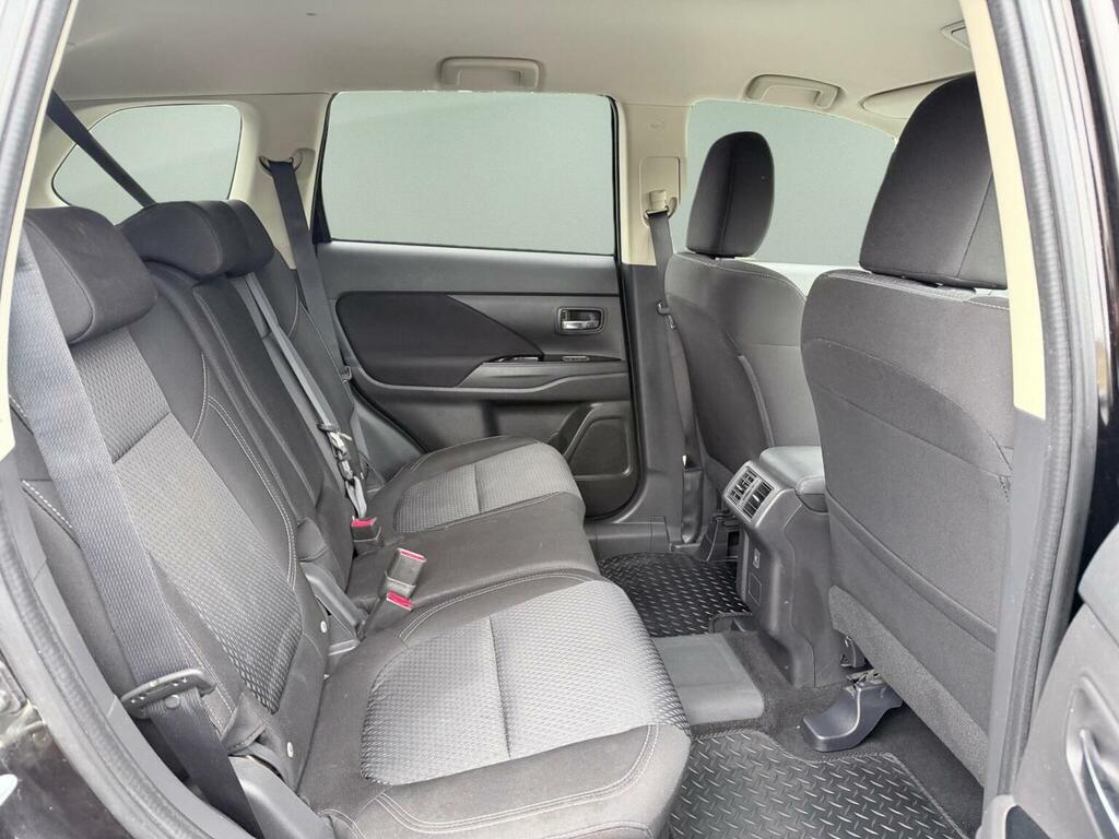 Mitsubishi Outlander 2.4 Phev Design White #24