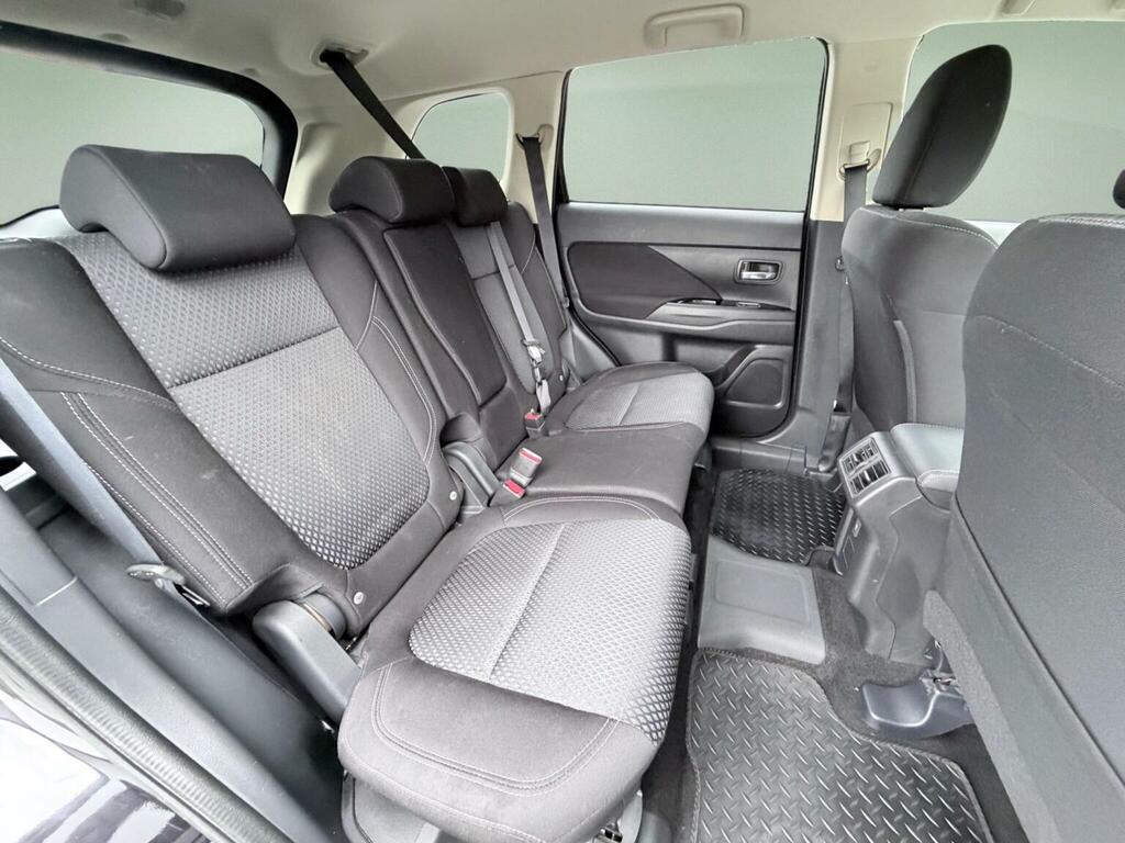 Mitsubishi Outlander 2.4 Phev Design White #25