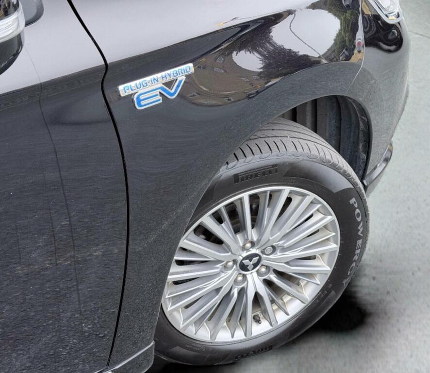 Mitsubishi Outlander 2.4 Phev Design White #31