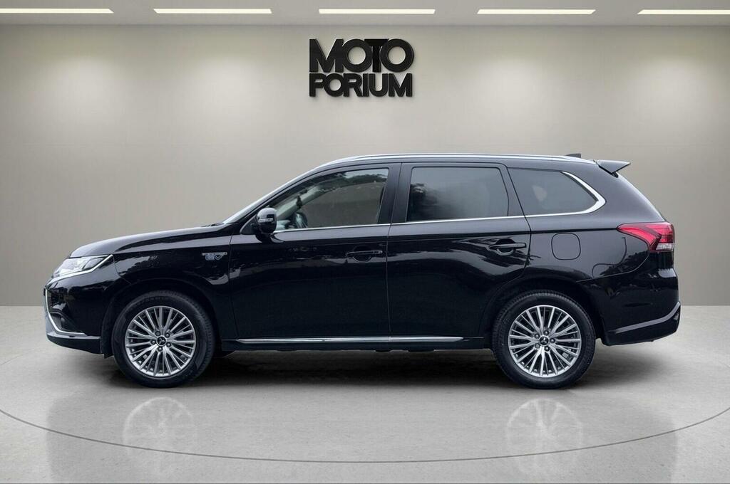 Mitsubishi Outlander 2.4 Phev Design White #10