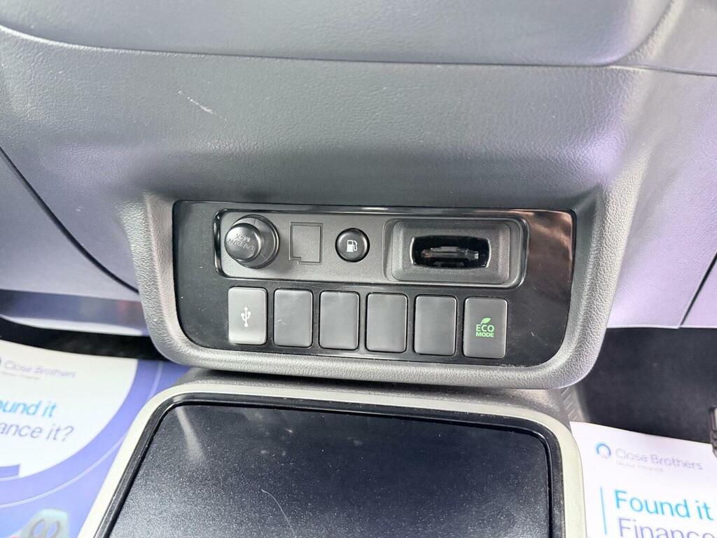 Mitsubishi Outlander 2.4 Phev Design White #28