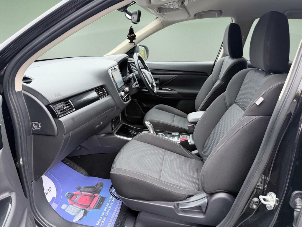 Mitsubishi Outlander 2.4 Phev Design White #37