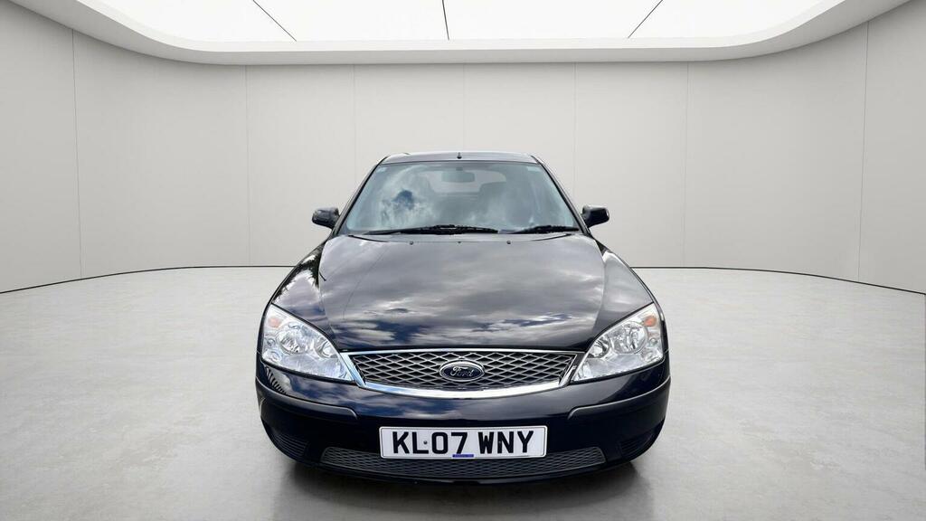 Ford Mondeo Hatchback 1.8 LX 200707 Black #5