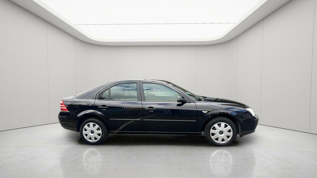 Ford Mondeo Hatchback 1.8 LX 200707 Black #4