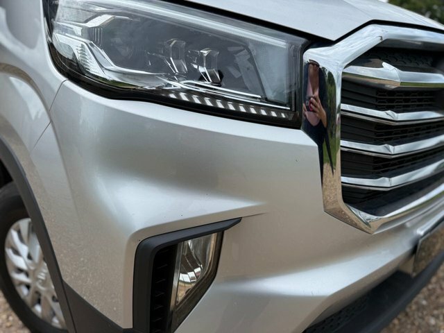 Maxus Deliver 9 Manual Silver #2