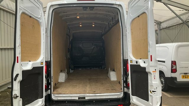 Ford Transit Custom Manual LD23PHB White #6