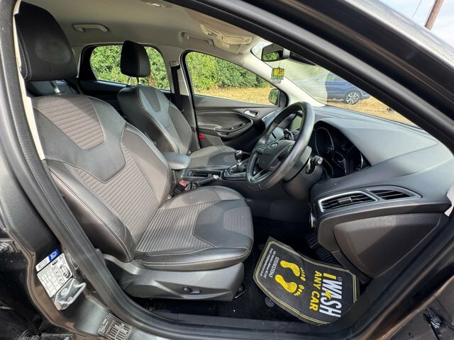 Ford Focus 1.6 Tdci 115 Titanium X Navigator Zero Depos Black #12