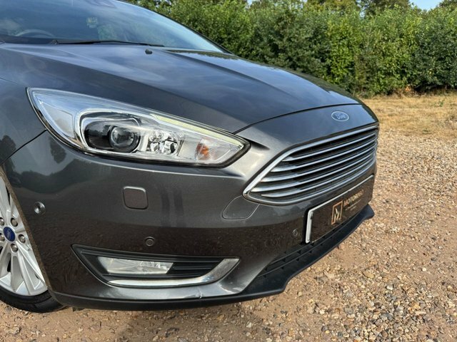Ford Focus 1.6 Tdci 115 Titanium X Navigator Zero Depos Black #3