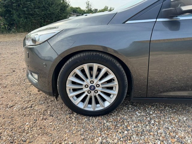 Ford Focus 1.6 Tdci 115 Titanium X Navigator Zero Depos Black #8