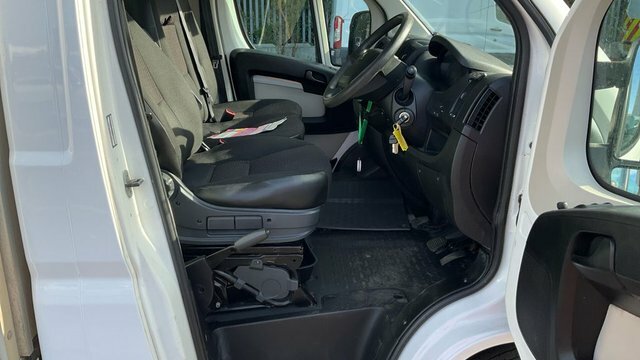 Peugeot Boxer Manual White #5