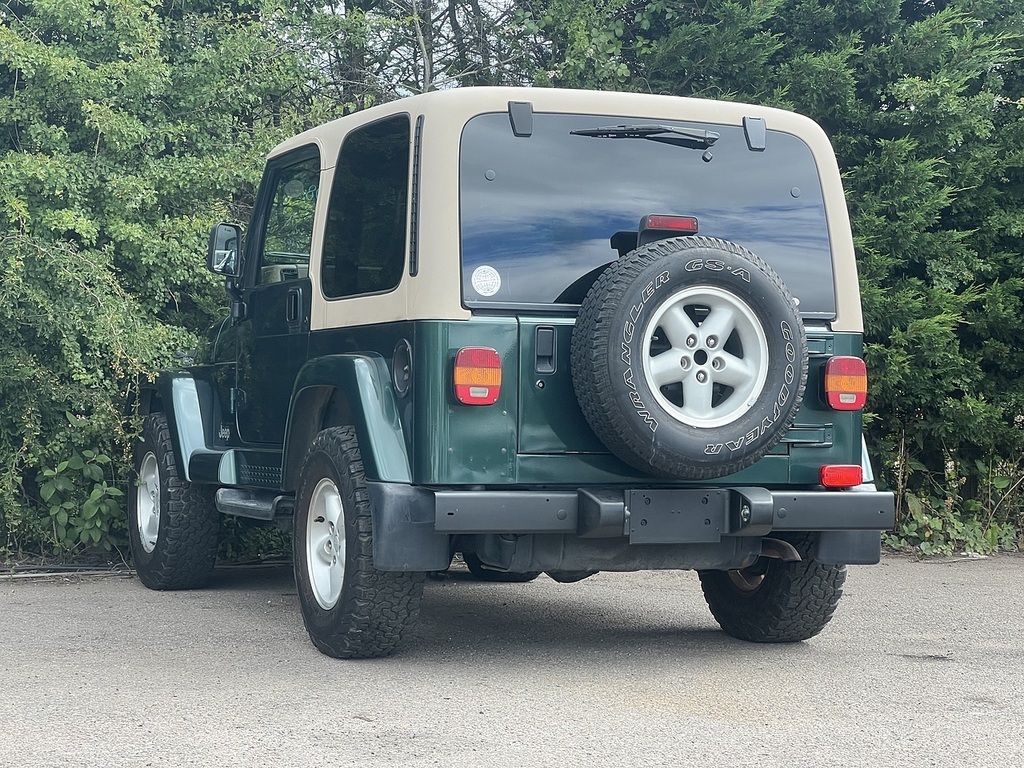 Jeep Wrangler Sahara Green #6