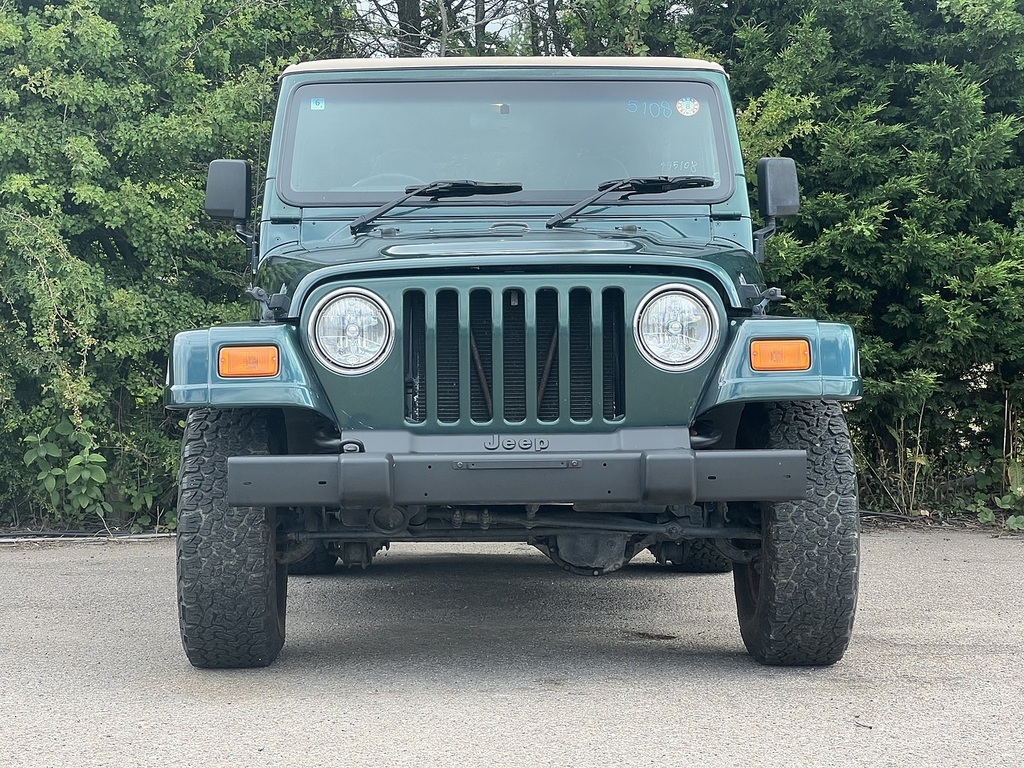 Jeep Wrangler Sahara Green #4
