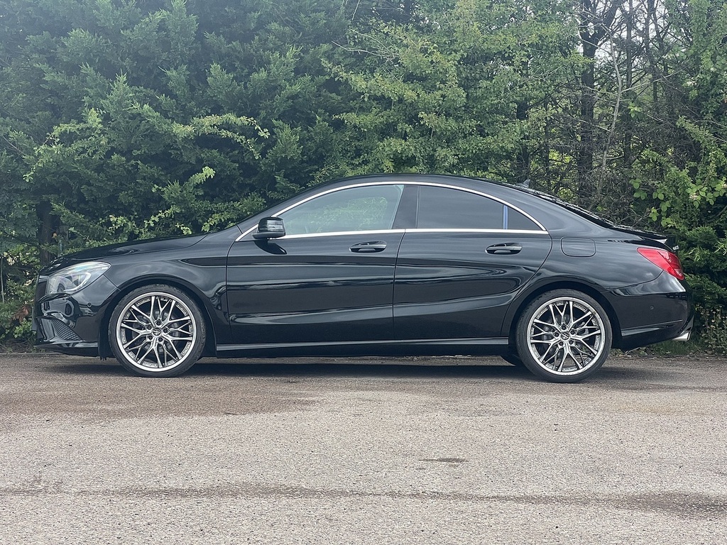 Mercedes-Benz CLA Class Cla180 Sport Black #5