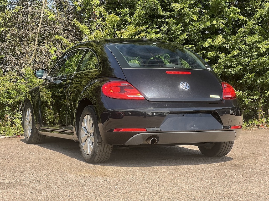 Volkswagen Beetle Design Tsi Dsg Black #6