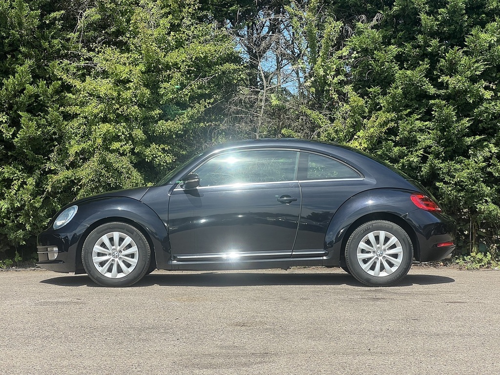 Volkswagen Beetle Design Tsi Dsg Black #5