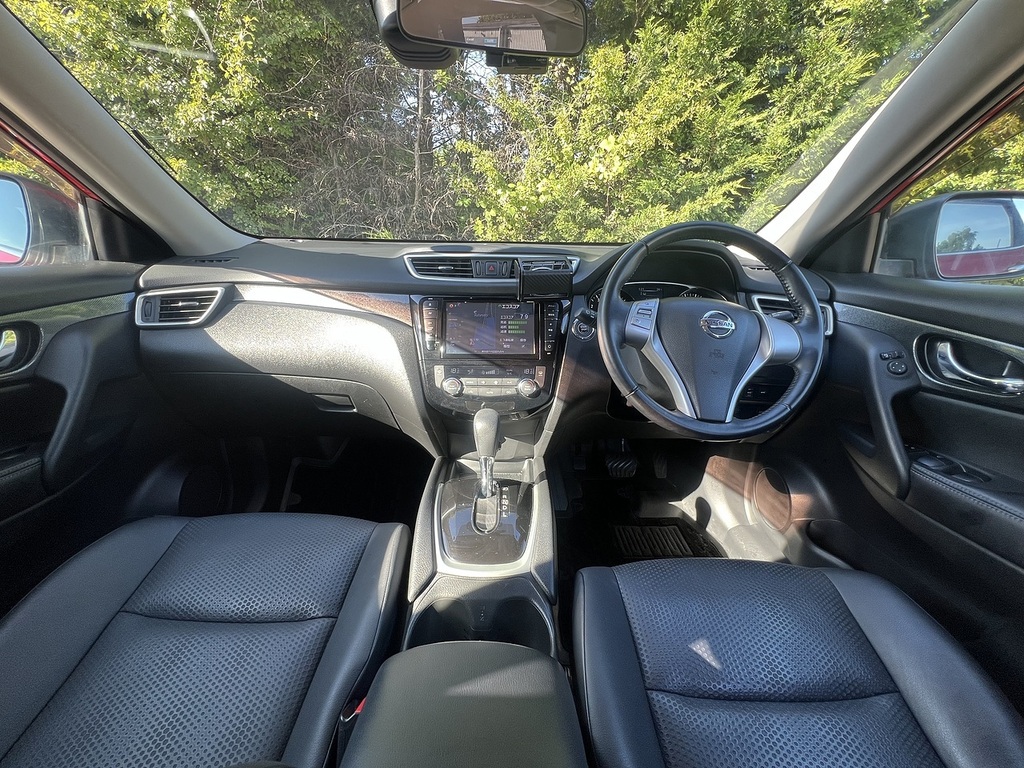 Nissan X-Trail Dig-t Tekna Dct Red #2