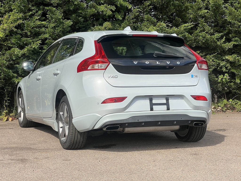 Volvo V40 T4 Se Lux Nav White #6