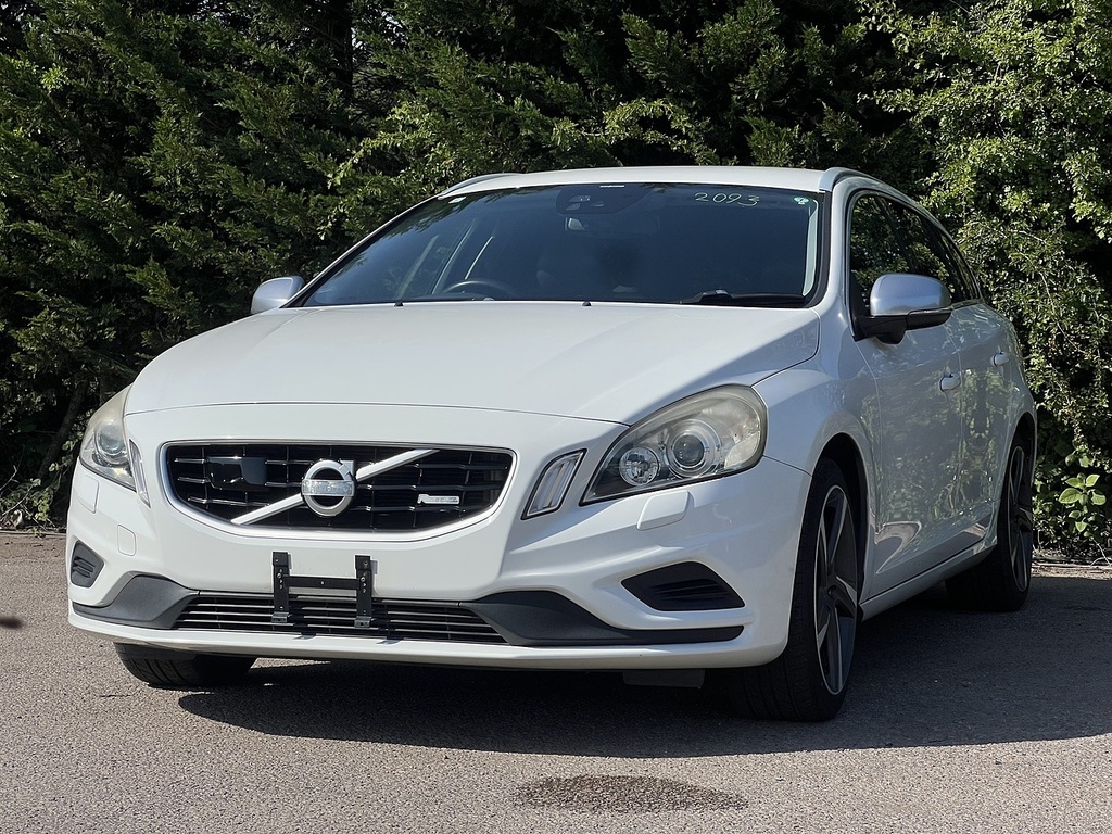 Volvo V60 T5 R-design White #3