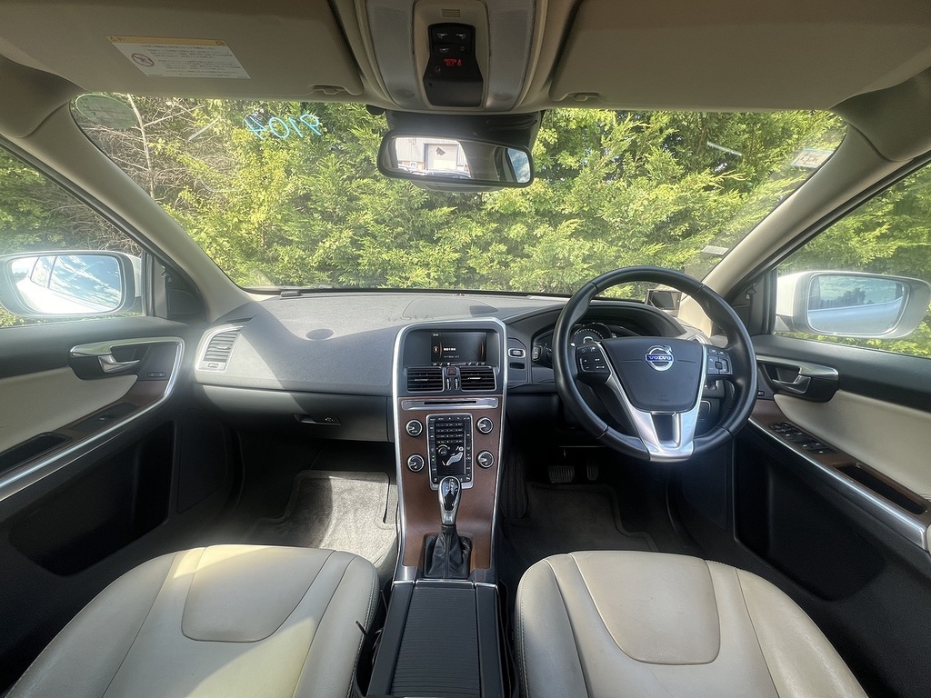 Volvo XC60 T5 Se Lux Nav Brown #2