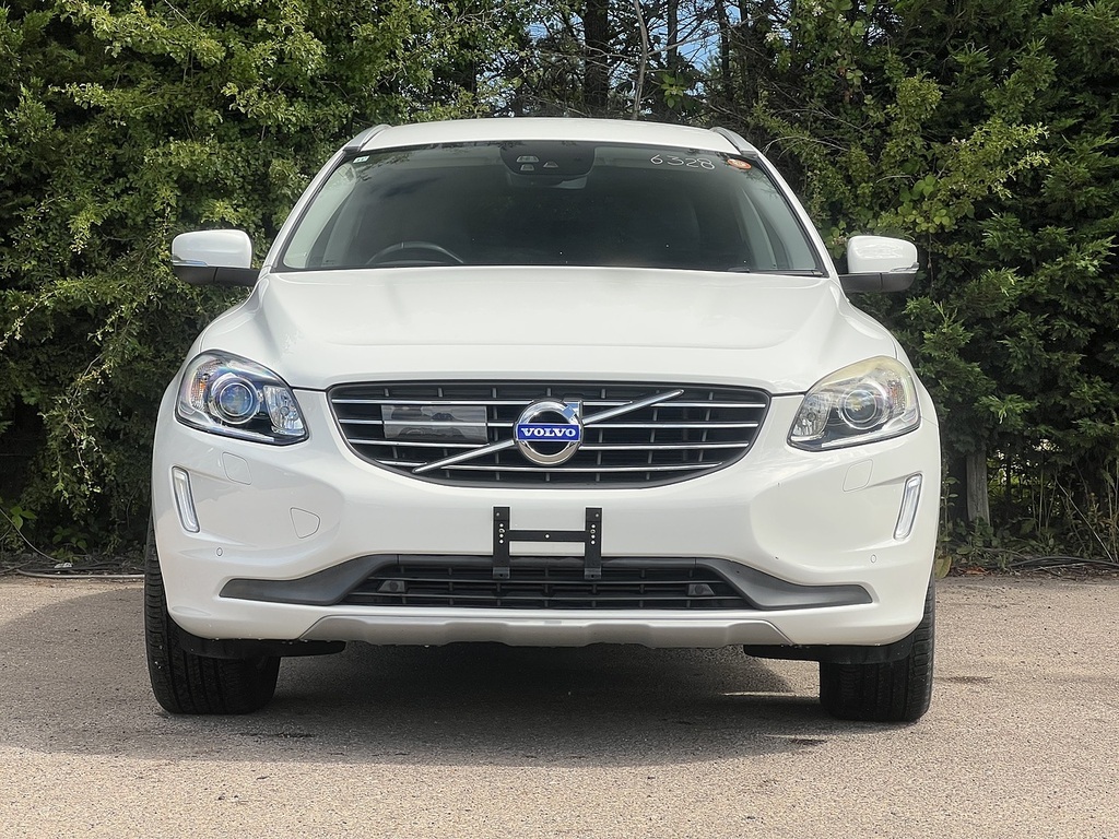 Volvo XC60 T5 Se Lux Nav White #4