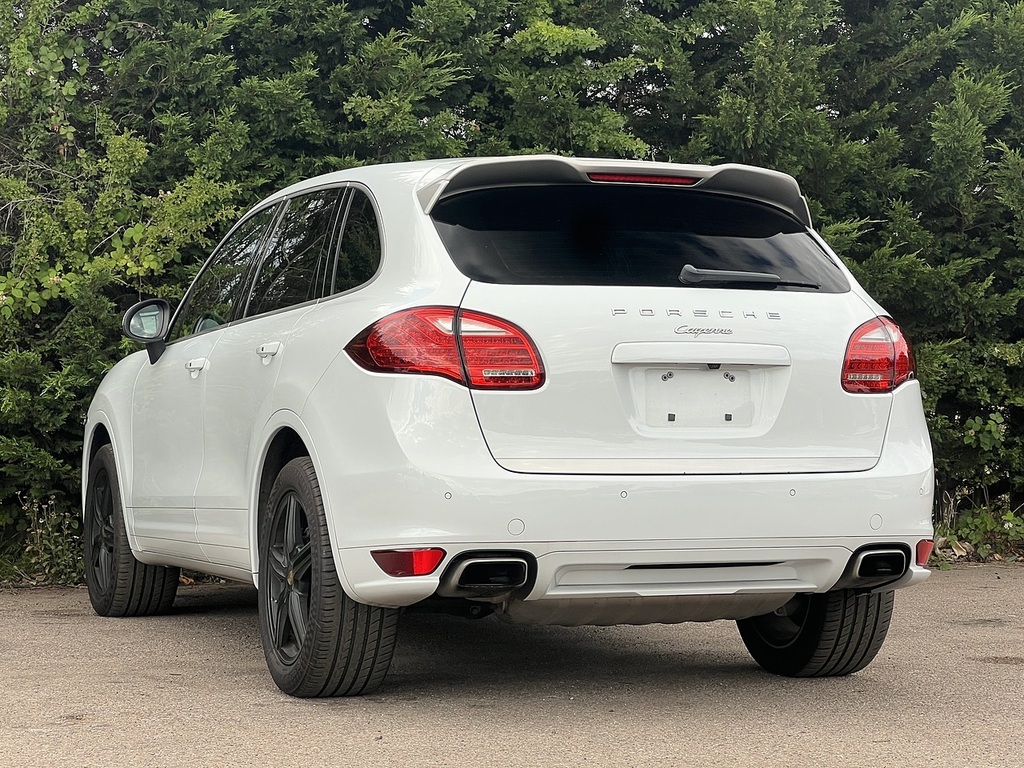 Porsche Cayenne V6 Platinum Edition White #6