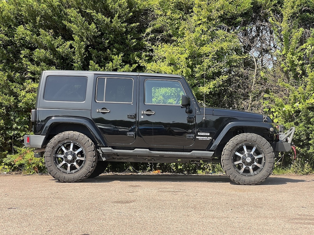 Jeep Wrangler Sport Unlimited Black #6