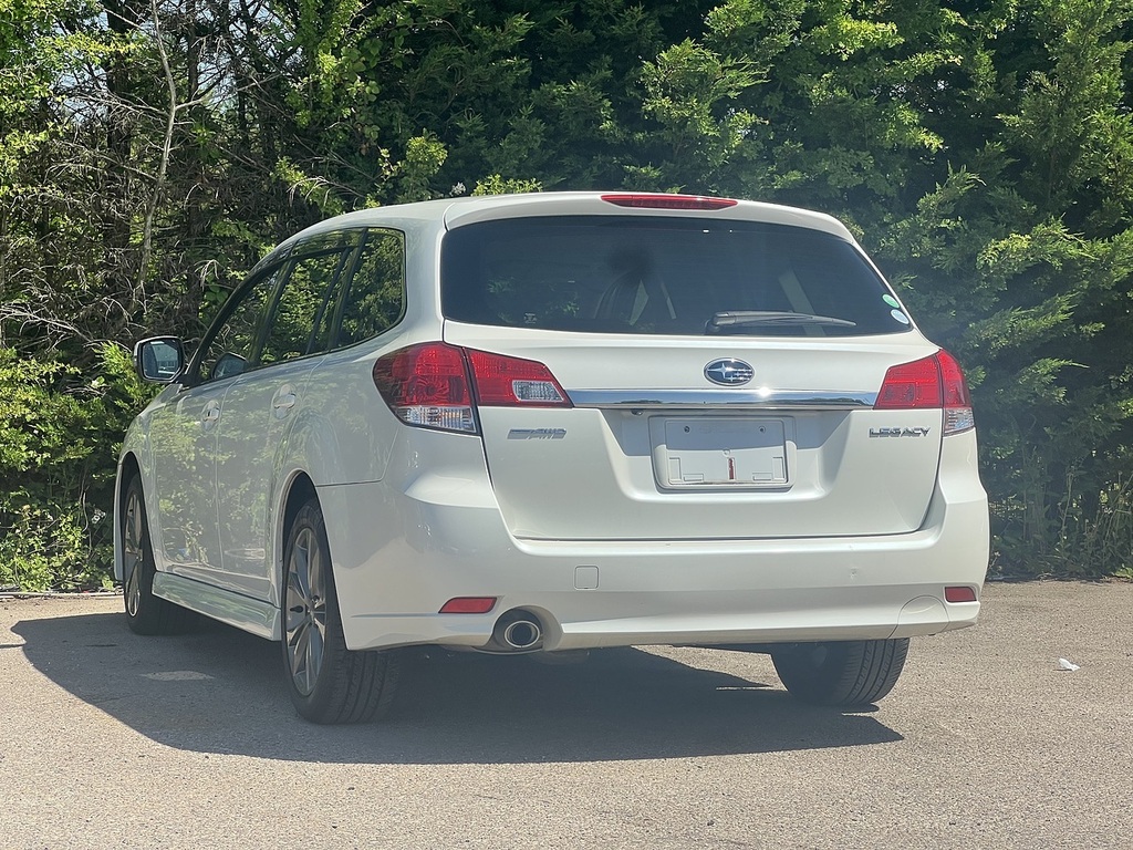 Subaru Legacy 2.5I B Sport Eye Sight White #6