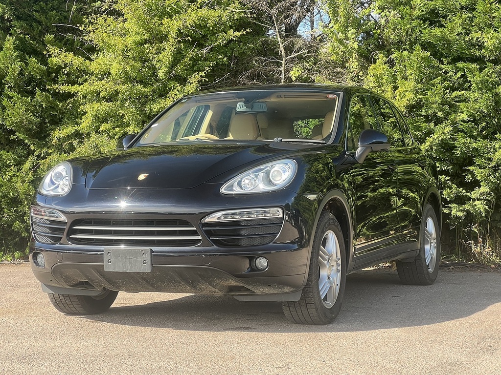 Porsche Cayenne Platinum Edition Black #3