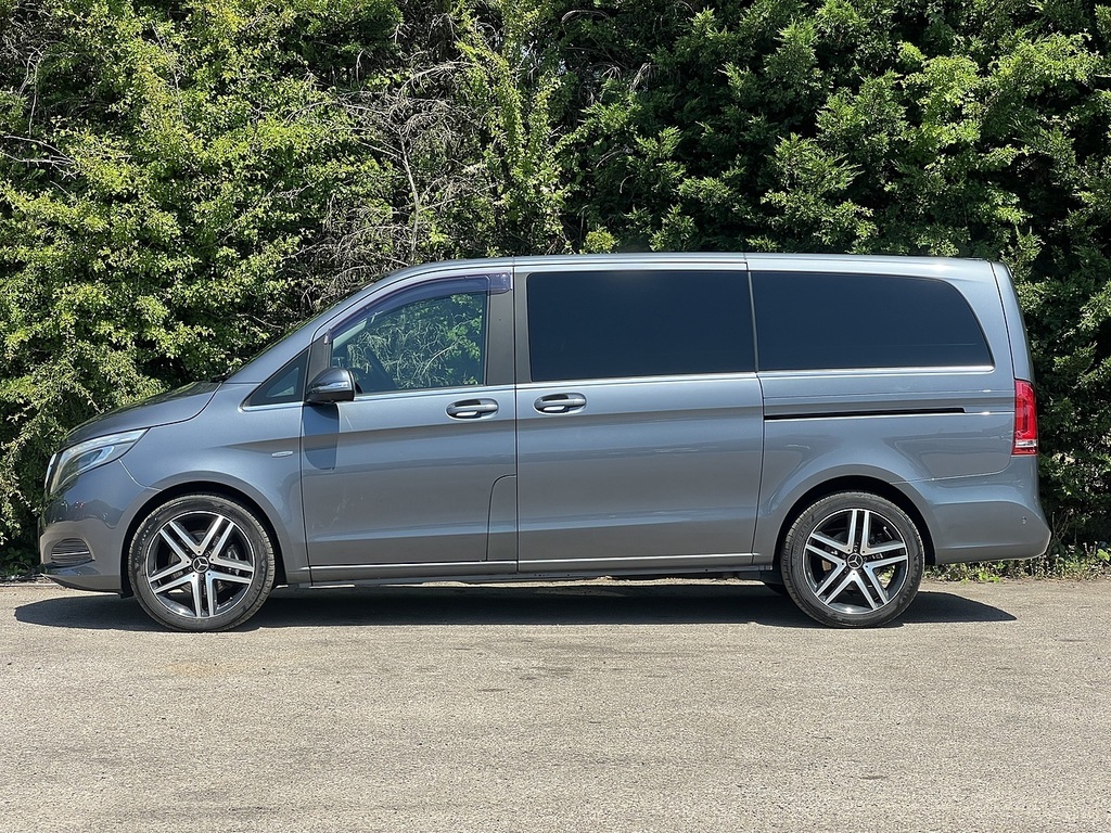 Mercedes-Benz V Class V220 D Avantgarde Long   #5