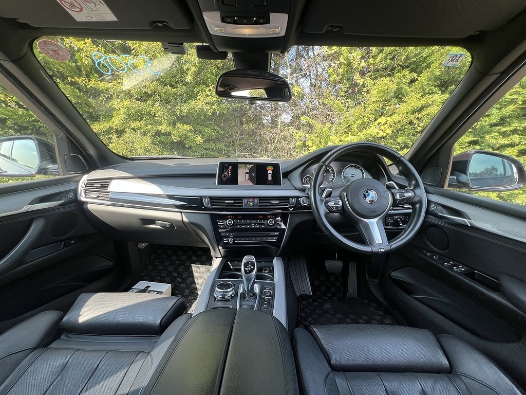 BMW X5 Xdrive35d M Sport White #2