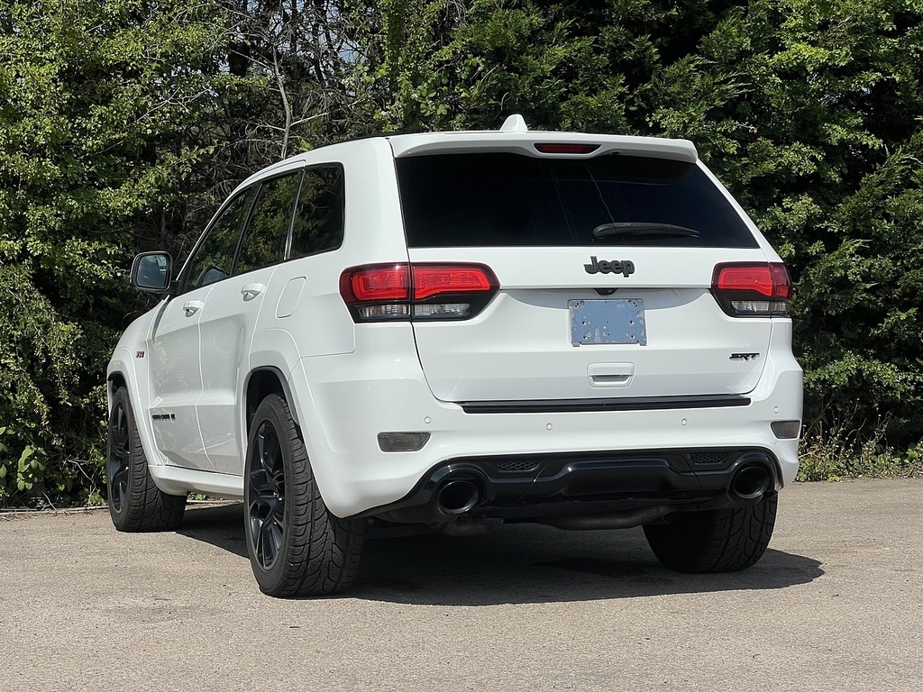 Jeep Grand Cherokee Srt8 White #6