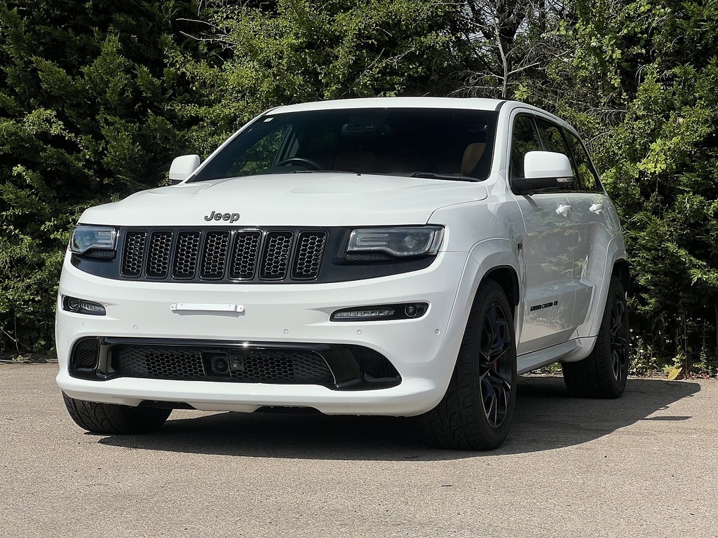 Jeep Grand Cherokee Srt8 White #3